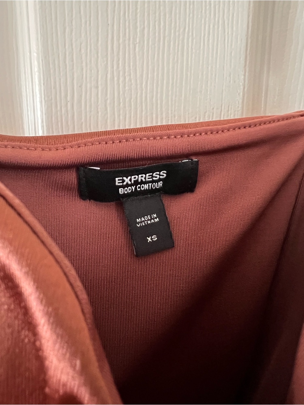 Express Body Contour Top - Picture 4 of 4